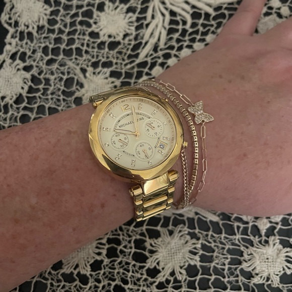 Michael Kors Gold Watch - Picture 3 of 3